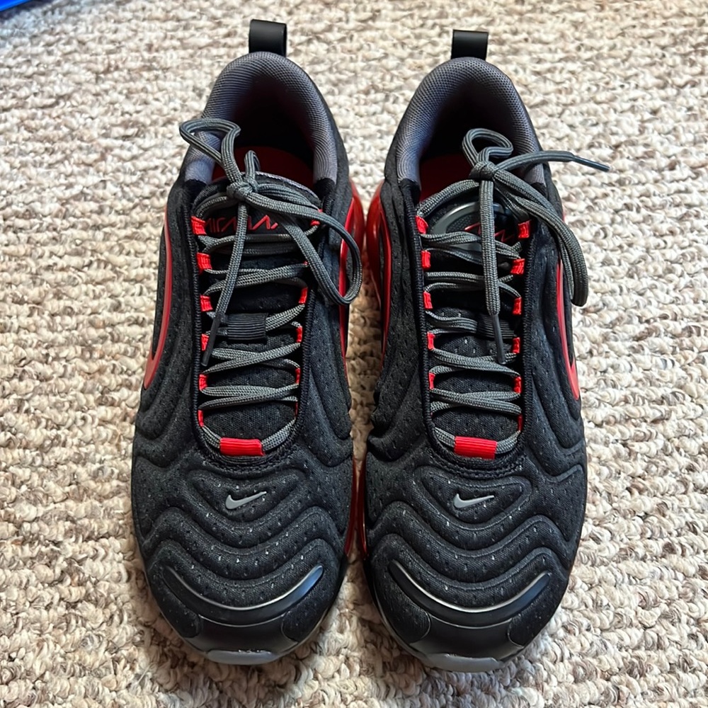 Nike 720’s